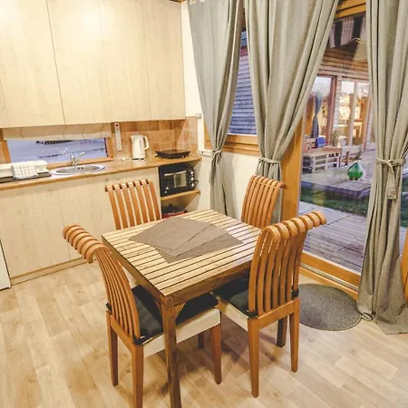 Holiday home Pri Kamnu *
