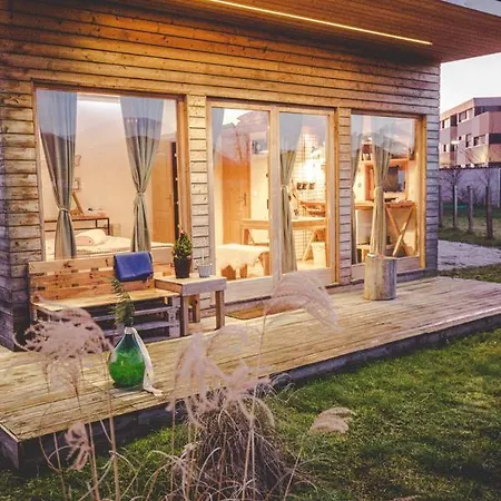 Pri Kamnu Semesterbostad *