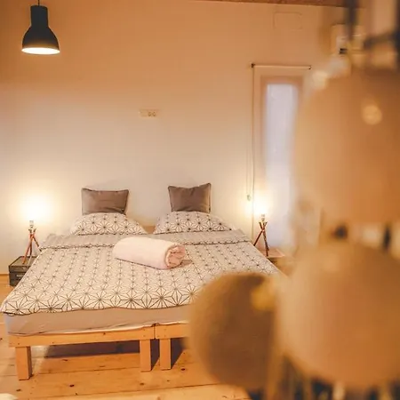 Pri Kamnu Semesterbostad *